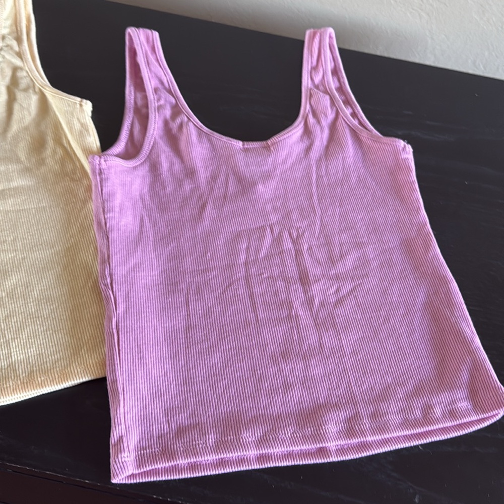 Tilly’s Women’s Sleeveless Vneck Cropped Tops bundle; pink & yellow size Small - Picture 8 of 8